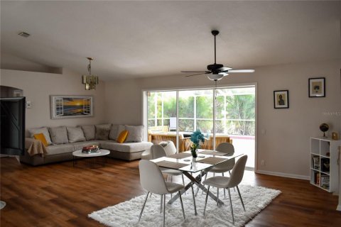 Casa en venta en Punta Gorda, Florida, 3 dormitorios, 168.9 m2 № 1602426 - foto 3