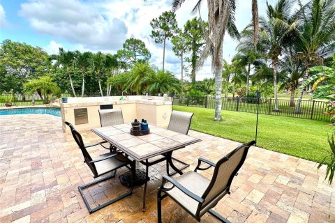 Casa en venta en West Palm Beach, Florida, 4 dormitorios, 289.67 m2 № 1935204 - foto 15