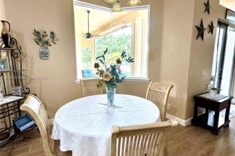 Casa en venta en West Palm Beach, Florida, 4 dormitorios, 289.67 m2 № 1935204 - foto 28