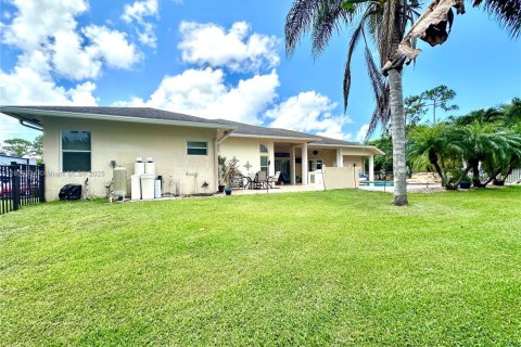 Casa en venta en West Palm Beach, Florida, 4 dormitorios, 289.67 m2 № 1935204 - foto 5
