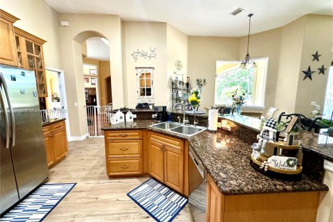 Casa en venta en West Palm Beach, Florida, 4 dormitorios, 289.67 m2 № 1935204 - foto 22