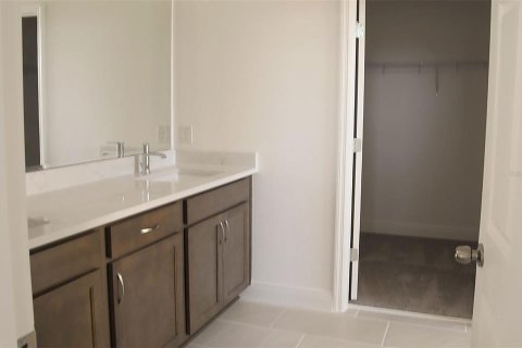 Casa en venta en Clermont, Florida, 4 dormitorios, 186.55 m2 № 1373182 - foto 9
