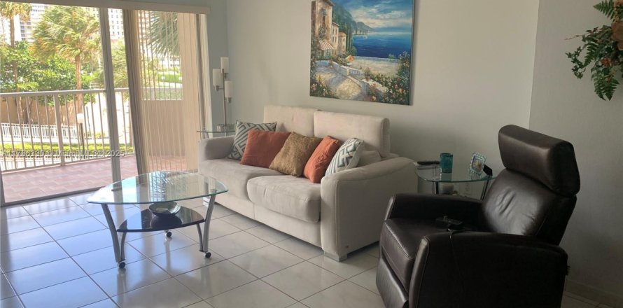 Condo à Hallandale Beach, Floride, 1 chambre № 1862879