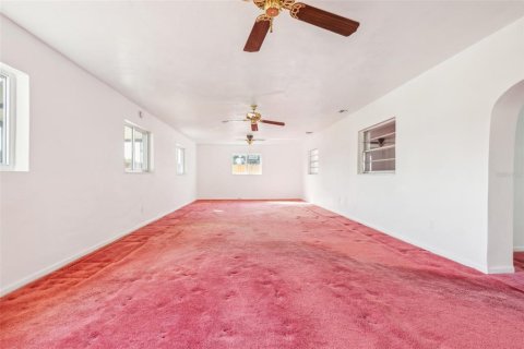 House in Miami, Florida 3 bedrooms, 216.28 sq.m. № 1851814 - photo 19