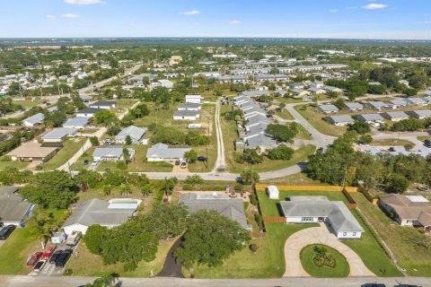 Villa ou maison à vendre à Vero Beach, Floride: 3 chambres, 218.32 m2 № 2439170 - photo 23