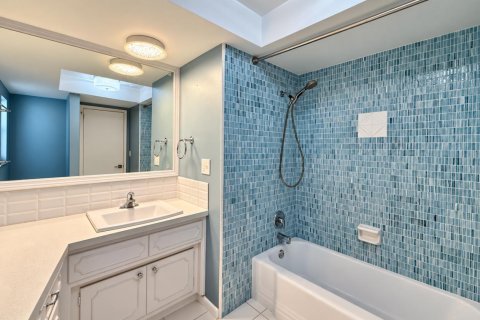 Villa ou maison à vendre à Vero Beach, Floride: 3 chambres, 218.32 m2 № 2439170 - photo 16