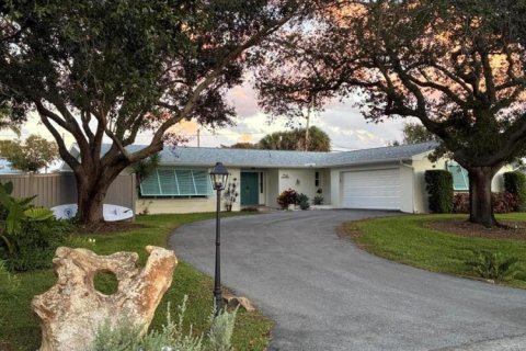 Villa ou maison à vendre à Vero Beach, Floride: 3 chambres, 218.32 m2 № 2439170 - photo 20