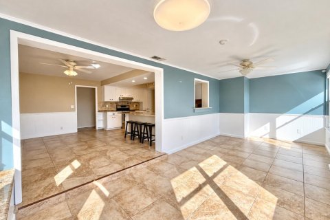 Villa ou maison à vendre à Vero Beach, Floride: 3 chambres, 218.32 m2 № 2439170 - photo 10