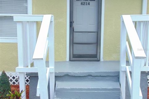 Villa ou maison à vendre à Tampa, Floride: 3 chambres, 75.44 m2 № 2342189 - photo 27