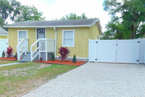 Villa ou maison à vendre à Tampa, Floride: 3 chambres, 75.44 m2 № 2342189 - photo 3