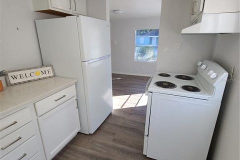 Villa ou maison à vendre à Tampa, Floride: 3 chambres, 75.44 m2 № 2342189 - photo 7