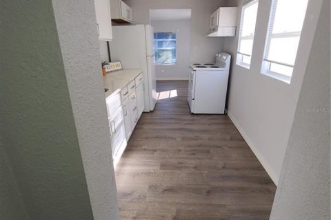 Villa ou maison à vendre à Tampa, Floride: 3 chambres, 75.44 m2 № 2342189 - photo 8