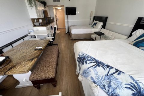 Copropriété à vendre à Sunny Isles Beach, Floride: 1 chambre, 33.44 m2 № 2034984 - photo 19