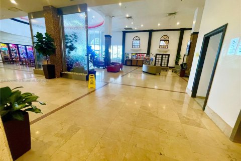 Copropriété à vendre à Sunny Isles Beach, Floride: 1 chambre, 33.44 m2 № 2034984 - photo 4