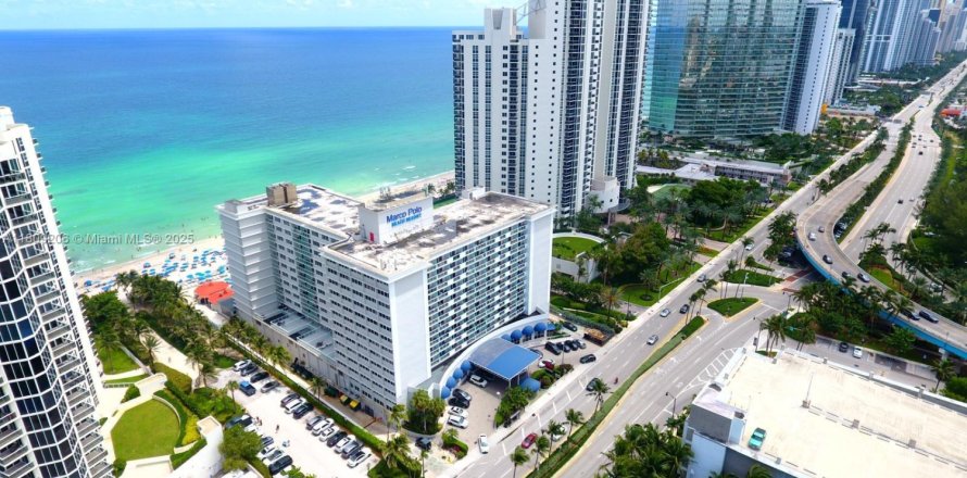 Condo à Sunny Isles Beach, Floride, 1 chambre  № 2034984