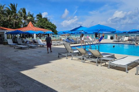 Copropriété à vendre à Sunny Isles Beach, Floride: 1 chambre, 33.44 m2 № 2034984 - photo 27