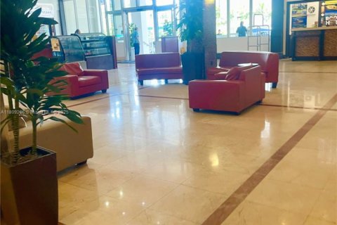 Copropriété à vendre à Sunny Isles Beach, Floride: 1 chambre, 33.44 m2 № 2034984 - photo 28