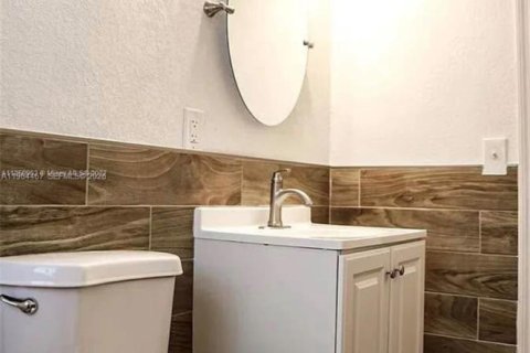 Casa en alquiler en St. Lucie, Florida, 3 dormitorios, 95.13 m2 № 2025928 - foto 8