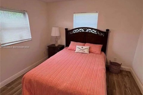 Casa en alquiler en St. Lucie, Florida, 3 dormitorios, 95.13 m2 № 2025928 - foto 9