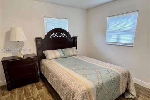 Casa en alquiler en St. Lucie, Florida, 3 dormitorios, 95.13 m2 № 2025928 - foto 5