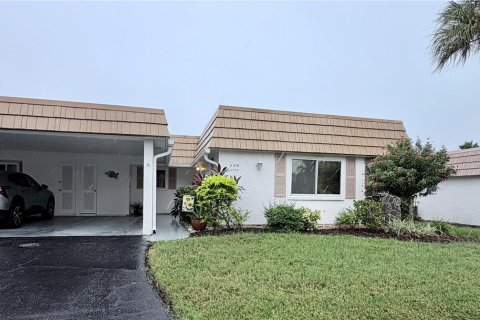 Casa en venta en Sarasota, Florida, 2 dormitorios, 104.05 m2 № 2411524 - foto 3