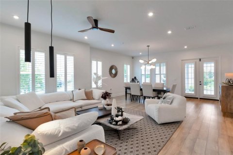 House in Celebration, Florida 5 bedrooms, 302.4 sq.m. № 1246768 - photo 4