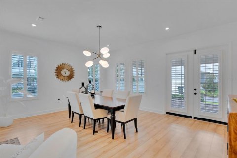 House in Celebration, Florida 5 bedrooms, 302.4 sq.m. № 1246768 - photo 9