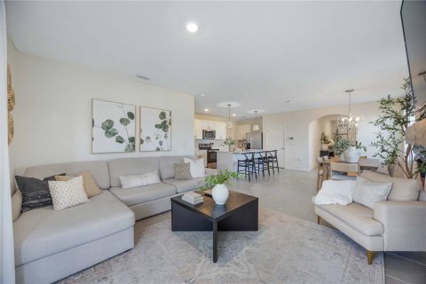 House in Sarasota, Florida 5 bedrooms, 229.93 sq.m. № 1631648 - photo 3