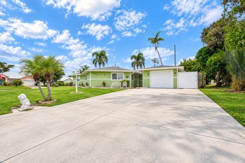 Casa en venta en Port St. Lucie, Florida, 3 dormitorios, 141.03 m2 № 2412303 - foto 5