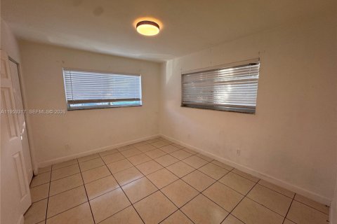 Appartement à louer à North Miami, Floride: 1 chambre, 594.76 m2 № 2153249 - photo 16