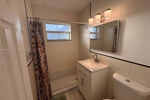 Appartement à louer à North Miami, Floride: 1 chambre, 594.76 m2 № 2153249 - photo 15