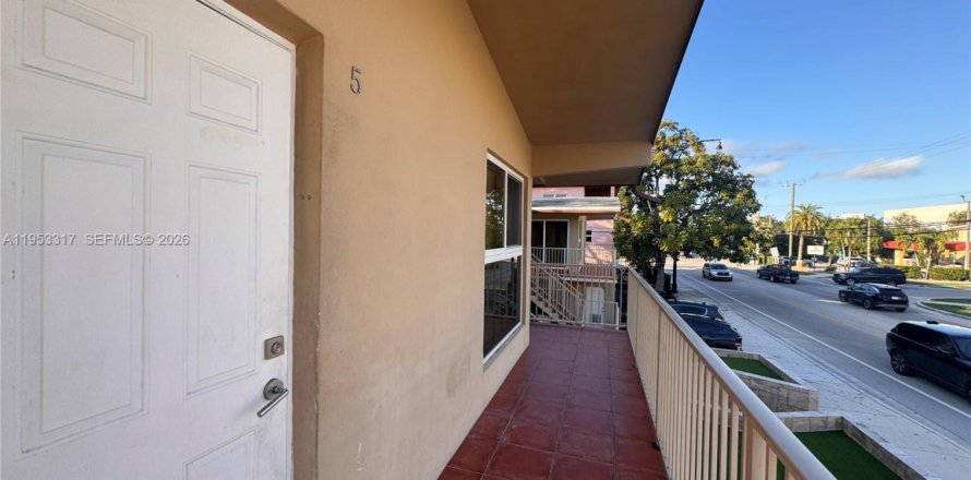 Appartement à North Miami, Floride 1 chambre, 594.76 m2 № 2153249