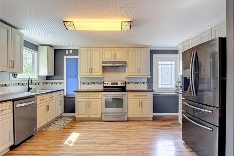 Casa en venta en Zephyrhills, Florida, 3 dormitorios, 112.23 m2 № 2107210 - foto 14