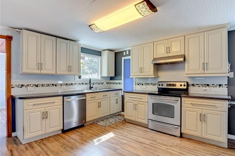 Casa en venta en Zephyrhills, Florida, 3 dormitorios, 112.23 m2 № 2107210 - foto 12