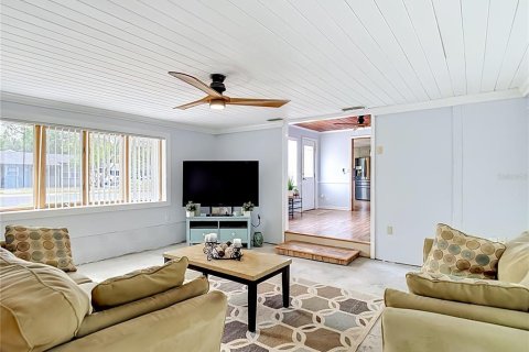 Casa en venta en Zephyrhills, Florida, 3 dormitorios, 112.23 m2 № 2107210 - foto 19