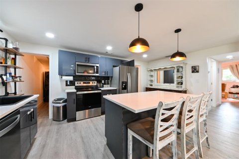 Casa en venta en Tampa, Florida, 3 dormitorios, 126.44 m2 № 1900862 - foto 5