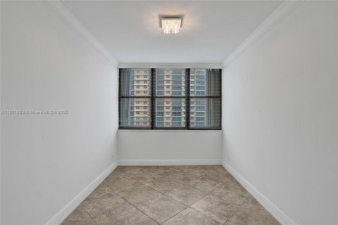 Copropriété à louer à Hollywood, Floride: 2 chambres, 130.06 m2 № 1975349 - photo 13