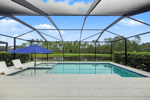 Villa ou maison à vendre à Land O' Lakes, Floride: 4 chambres, 297.01 m2 № 2389164 - photo 3