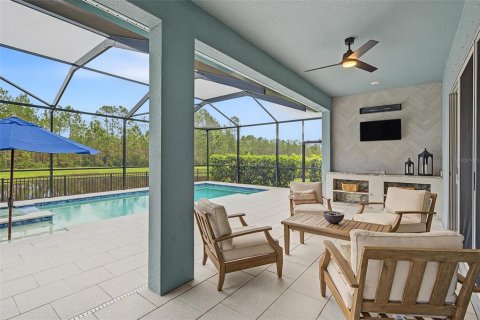 Villa ou maison à vendre à Land O' Lakes, Floride: 4 chambres, 297.01 m2 № 2389164 - photo 4