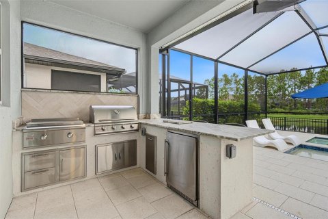 Villa ou maison à vendre à Land O' Lakes, Floride: 4 chambres, 297.01 m2 № 2389164 - photo 5