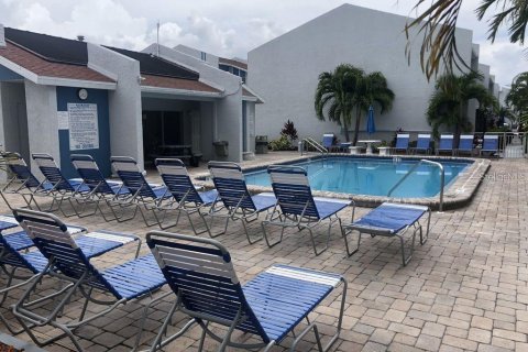 Condominio en venta en Madeira Beach, Florida, 1 dormitorio, 70.14 m2 № 1903671 - foto 7