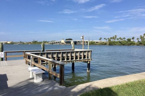 Condominio en venta en Madeira Beach, Florida, 1 dormitorio, 70.14 m2 № 1903671 - foto 6