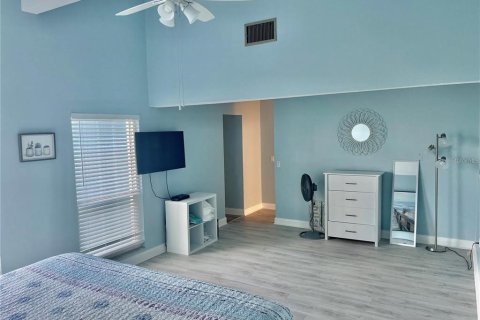 Condominio en venta en Madeira Beach, Florida, 1 dormitorio, 70.14 m2 № 1903671 - foto 30