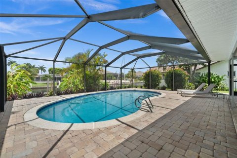 House in Cape Coral, Florida 2 bedrooms, 118.45 sq.m. № 2208843 - photo 25