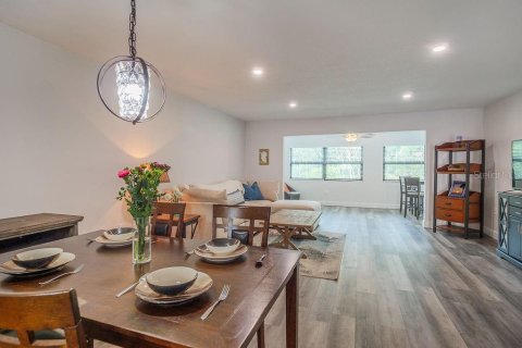 Condo in Bradenton, Florida, 2 bedrooms № 2096523 - photo 14