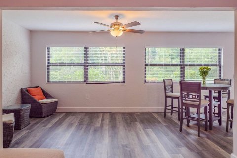 Condo in Bradenton, Florida, 2 bedrooms № 2096523 - photo 20