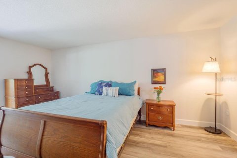 Condo in Bradenton, Florida, 2 bedrooms № 2096523 - photo 29