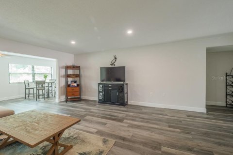 Condo in Bradenton, Florida, 2 bedrooms № 2096523 - photo 18
