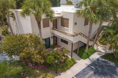 Condo in Bradenton, Florida, 2 bedrooms № 2096523 - photo 2