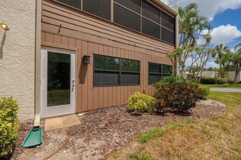 Condo in Bradenton, Florida, 2 bedrooms № 2096523 - photo 25